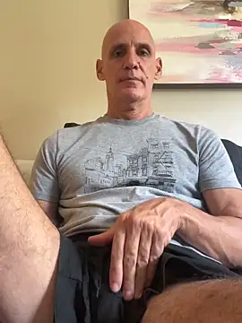 Snapshot of Elosoo chatting on April 22, 2:51 pm Elosoo online show from April 22, 2:51 pm