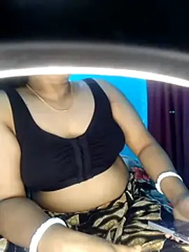 Snapshot of priya2098 chatting on June 20, 6:11 pm priya2098 online show from June 20, 6:11 pm