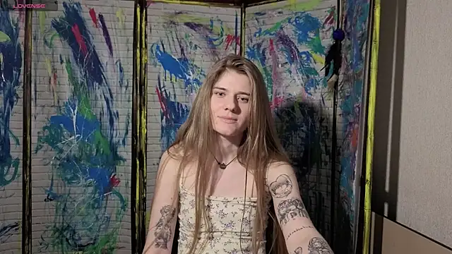 Adell Love online show from April 16, 9:39 pm