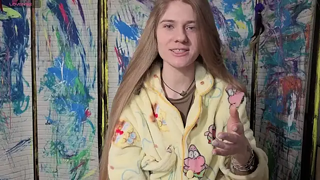 Snapshot of Adell_Love chatting on April 24, 1:57 pm Adell Love online show from April 24, 1:57 pm