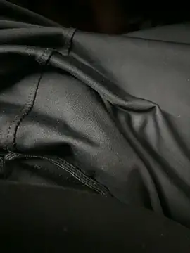 Snapshot of your_playboy_00 chatting on December 17, 6:58 pm your playboy 00 online show from December 17, 6:58 pm