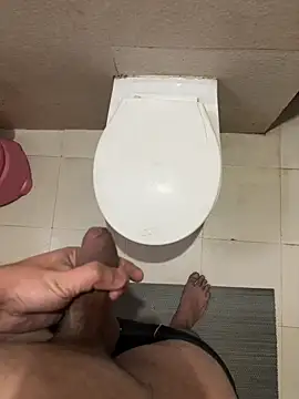 Snapshot of your_playboy_00 chatting on January 18, 11:03 am your playboy 00 online show from January 18, 11:03 am