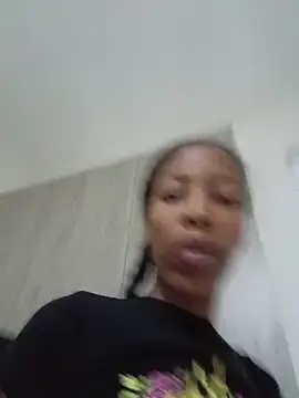 Snapshot of MsParisSmith chatting on February 12, 4:13 pm MsParisSmith online show from February 12, 4:13 pm