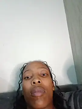 Snapshot of MsParisSmith chatting on February 24, 8:07 pm MsParisSmith online show from February 24, 8:07 pm