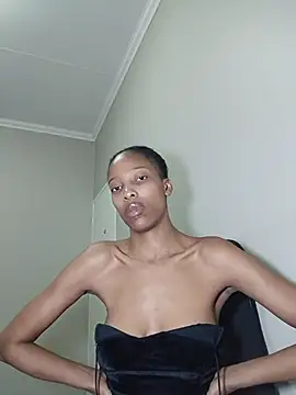 Snapshot of MsParisSmith chatting on July 24, 8:29 pm MsParisSmith online show from July 24, 8:29 pm