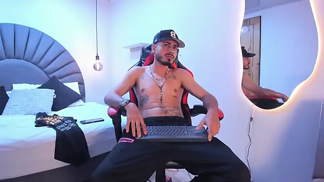 MatthewCullen online show from February 21, 9:54 am