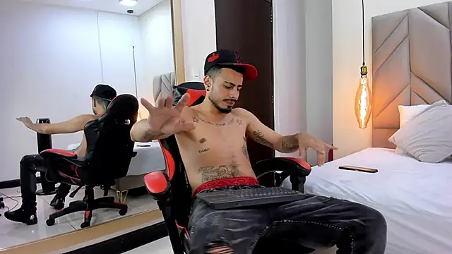 MatthewCullen online show from April 6, 7:37 pm