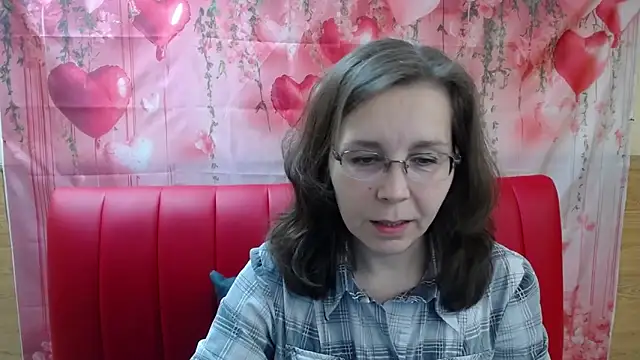 DaisyEdit online show from April 4, 5:27 am