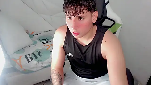 Snapshot of d_moneyy_ chatting on January 9, 6:10 pm d moneyy online show from January 9, 6:10 pm