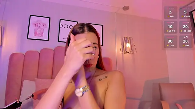 Snapshot of amaia_foxx chatting on May 15, 8:27 pm amaia foxx online show from May 15, 8:27 pm