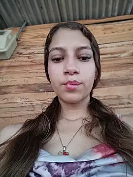 Snapshot of Vanneskk chatting on May 1, 7:18 pm Vanneskk online show from May 1, 7:18 pm