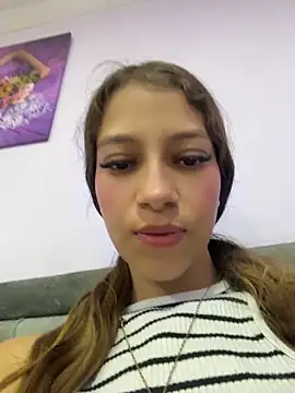 Snapshot of Vanneskk chatting on May 8, 9:20 pm Vanneskk online show from May 8, 9:20 pm
