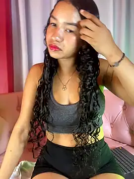 Snapshot of ZoeyFierce chatting on April 29, 7:31 pm ZoeyFierce online show from April 29, 7:31 pm
