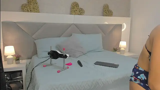 Valery jame online show from April 12, 4:01 pm