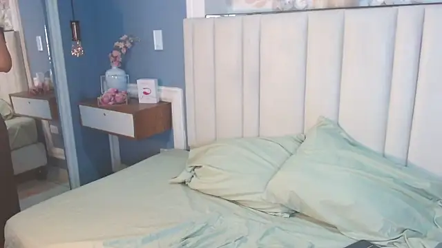 Chelseadow online show from April 6, 11:38 pm