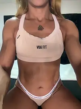 Snapshot of sexymusclegoddess chatting on May 20, 1:12 am sexymusclegoddess online show from May 20, 1:12 am
