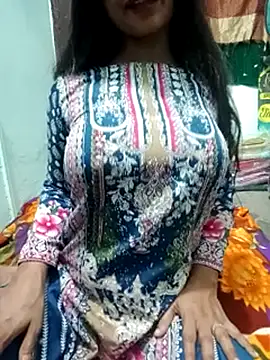 Zoyaa-Zubair online show from March 14, 6:35 pm