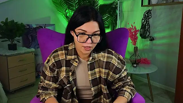 LulaMazzeo online show from December 1, 8:52 am