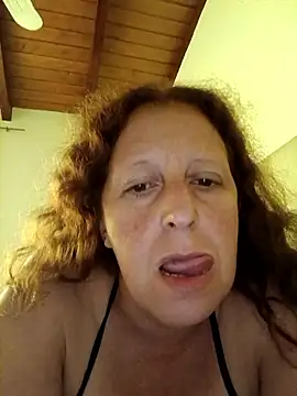 Snapshot of nikiarg chatting on April 19, 3:44 pm nikiarg online show from April 19, 3:44 pm
