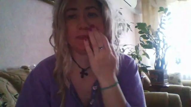 ClaireShannon online show from January 6, 11:03 am