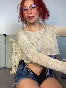 PrettyChloe  online show from February 11, 6:57 pm