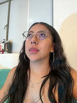 Snapshot of Dafne_se chatting on February 14, 12:07 am Dafne se online show from February 14, 12:07 am