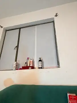 Snapshot of Dafne_se chatting on February 15, 7:43 pm Dafne se online show from February 15, 7:43 pm