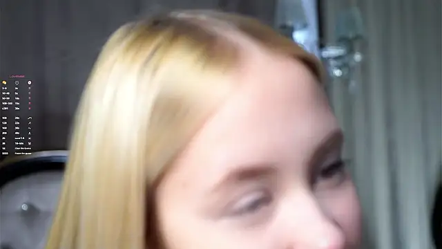 AunclreaVache online show from March 1, 1:18 am