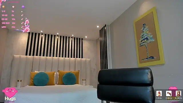 LisaFlowers  online show from February 17, 11:29 am