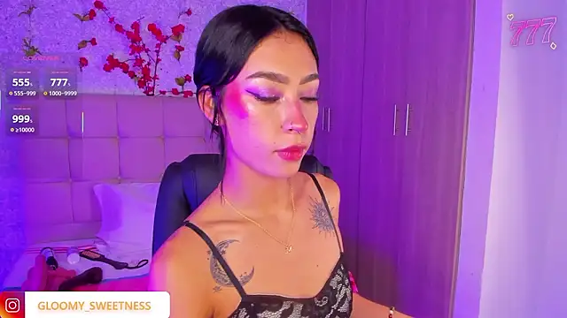 Ounla Sweet online show from February 5, 2:33 pm