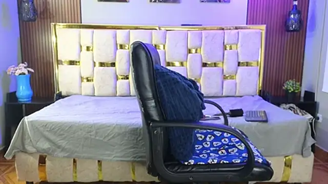  Caroline34 online show from April 9, 10:31 am