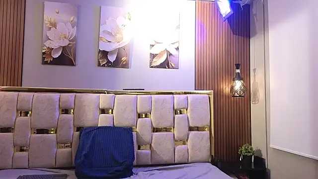  Caroline34 online show from April 17, 10:29 am