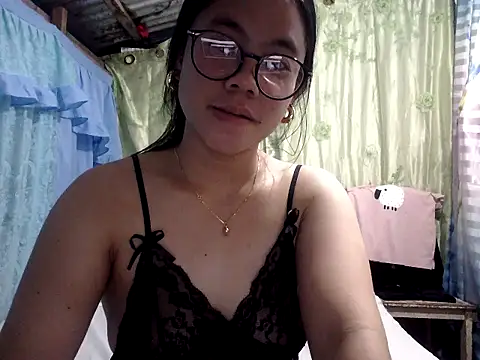 xxdreamgirl69 online show from February 6, 10:02 pm