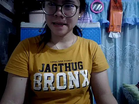 xxdreamgirl69 online show from March 12, 9:59 am