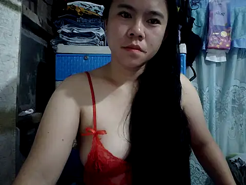 xxdreamgirl69 online show from April 13, 10:15 pm