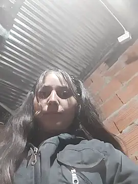 sammyyblondee online show from December 17, 11:11 pm