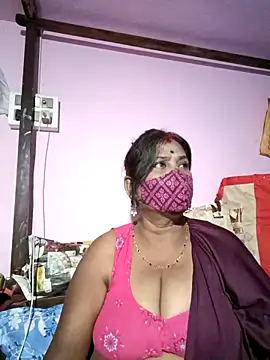 Snapshot of me-pari-hu chatting on March 5, 6:15 pm me-pari-hu online show from March 5, 6:15 pm