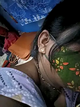 Snapshot of me-pari-hu chatting on March 25, 4:35 pm me-pari-hu online show from March 25, 4:35 pm
