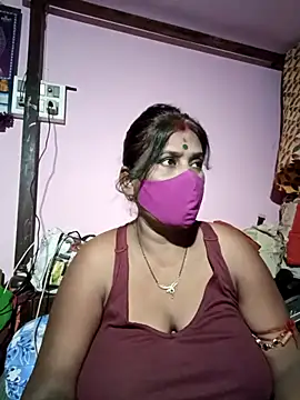 Snapshot of me-pari-hu chatting on April 3, 5:33 pm me-pari-hu online show from April 3, 5:33 pm