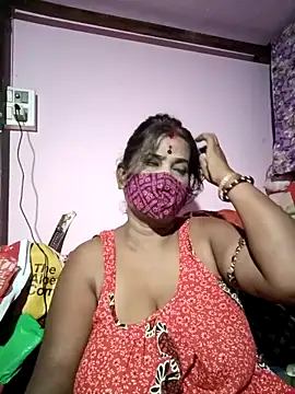 Snapshot of me-pari-hu chatting on April 14, 5:30 pm me-pari-hu online show from April 14, 5:30 pm