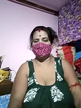 Snapshot of me-pari-hu chatting on April 15, 5:53 pm me-pari-hu online show from April 15, 5:53 pm