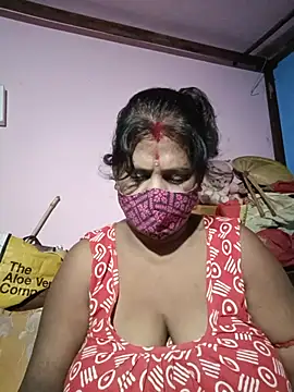 Snapshot of me-pari-hu chatting on July 28, 7:39 pm me-pari-hu online show from July 28, 7:39 pm