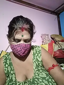 Snapshot of me-pari-hu chatting on July 29, 4:38 pm me-pari-hu online show from July 29, 4:38 pm