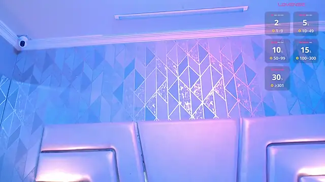 MarianaMontezz online show from April 1, 7:44 pm