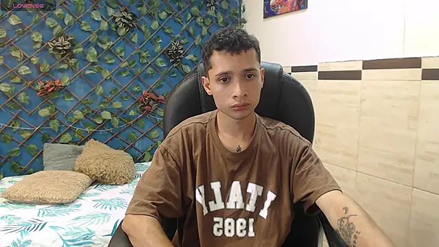 LucassSmith11 online show from March 31, 7:14 pm