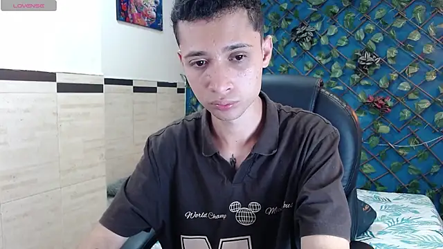 LucassSmith11 online show from April 15, 8:20 pm