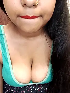 Snapshot of RESHMA01 chatting on April 2, 6:38 pm RESHMA01 online show from April 2, 6:38 pm