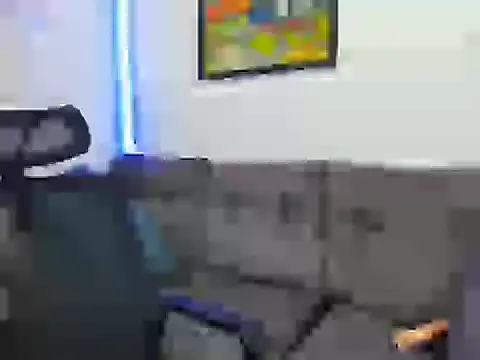 Snapshot of Mikke18 chatting on December 20, 3:46 am Mikke18 online show from December 20, 3:46 am