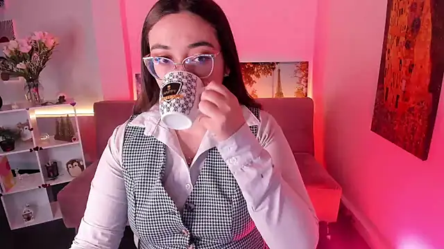 SwettieSammy online show from March 9, 12:09 pm