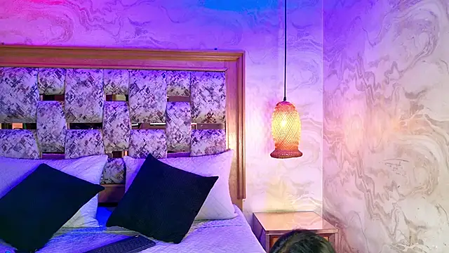 emily dempsey online show from March 11, 7:31 pm